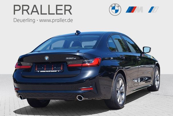 BMW 330 e M Sport 215 kW image number 3