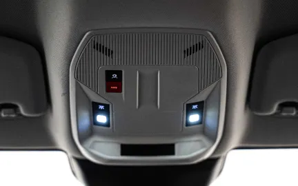 Car image 25