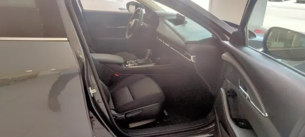Car image 24