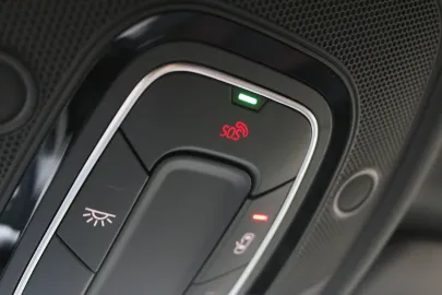 Car image 39