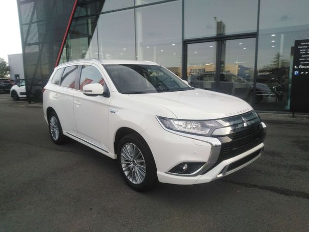 Mitsubishi Outlander 2.4 4WD 165 kW image number 2