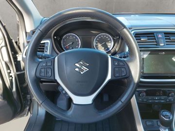 Car image 10