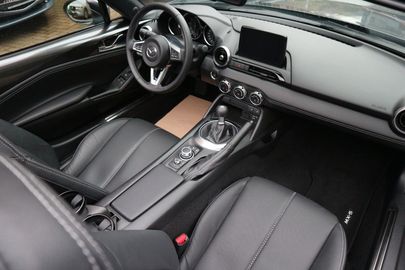 Car image 21