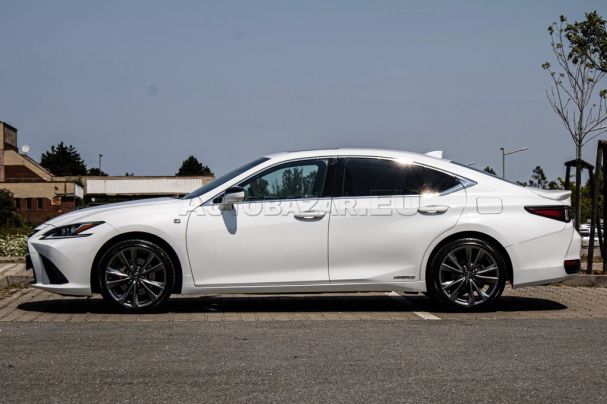 Lexus ES 300 H 160 kW image number 7