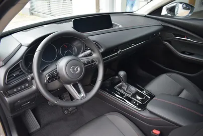 Car image 27