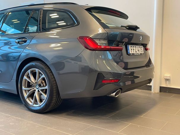 BMW 330e Touring M Sport 216 kW image number 4