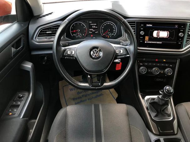 Volkswagen T-Roc 85 kW image number 17