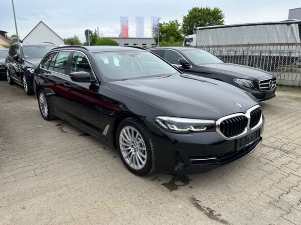 BMW 530 Touring 215 kW image number 2