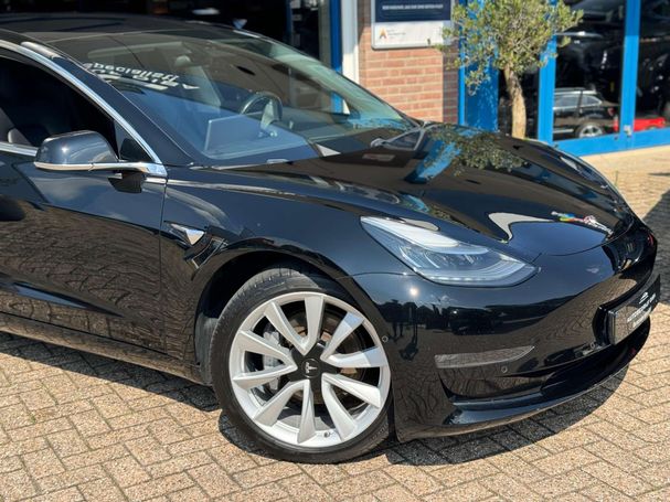 Tesla Model 3 Long Range AWD 258 kW image number 18