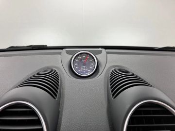 Car image 36