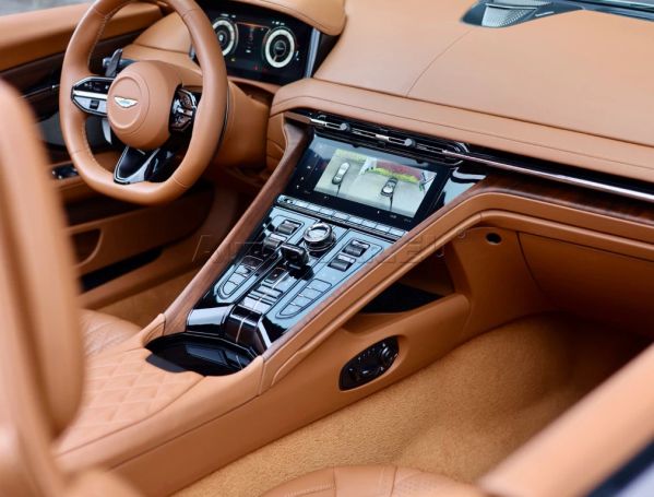 Aston Martin DB12 Volante 4.0 V8 500 kW image number 54