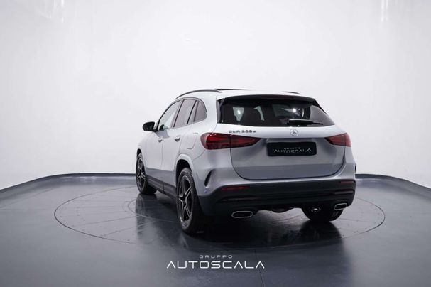 Mercedes-Benz GLA 200 d 110 kW image number 3