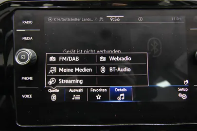 Car image 36