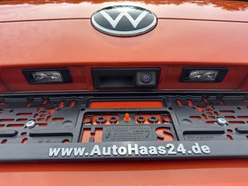 Car image 40
