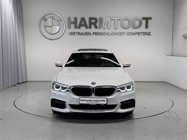 BMW 520d xDrive 140 kW image number 2