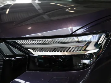 Car image 36
