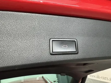 Car image 38