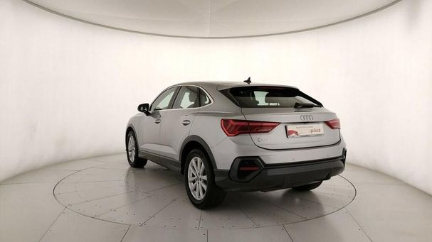 Audi Q3 35 TDI S tronic Business 110 kW image number 4