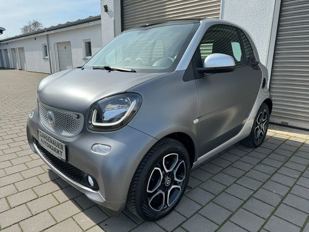 Smart ForTwo Coupe 66 kW image number 1