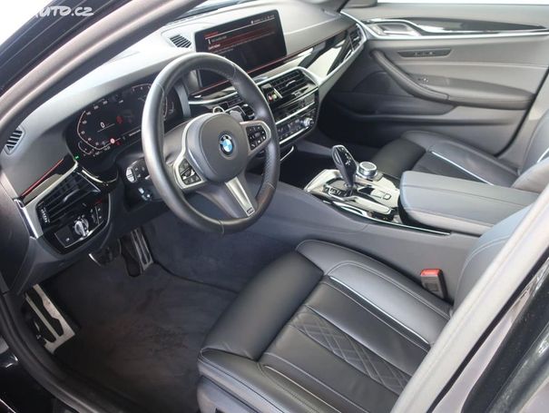 BMW 540i Touring xDrive 245 kW image number 8