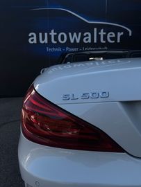 Car image 35