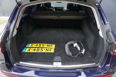 Car image 29