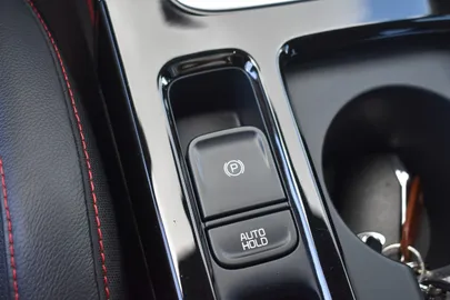 Car image 25