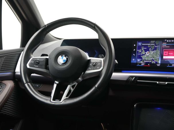 BMW 220i Active Tourer 115 kW image number 3