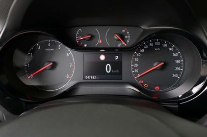 Car image 26