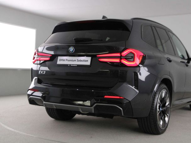 BMW iX3 M Sport 210 kW image number 18