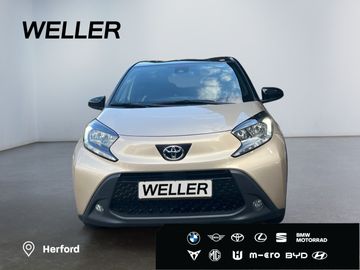 Car image 3