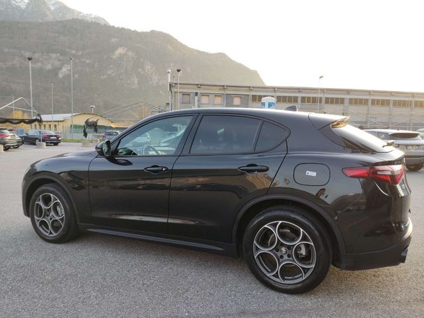 Alfa Romeo Stelvio AT8 Q4 140 kW image number 4