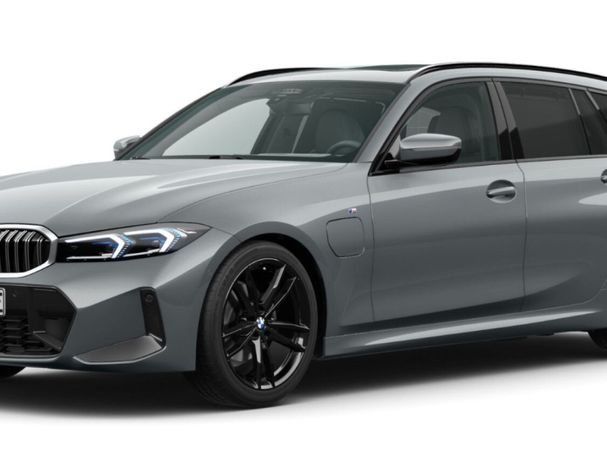 BMW 330e Touring xDrive 215 kW image number 1