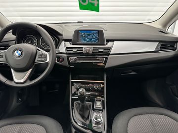 Car image 26