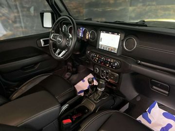 Car image 23