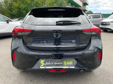 Car image 27