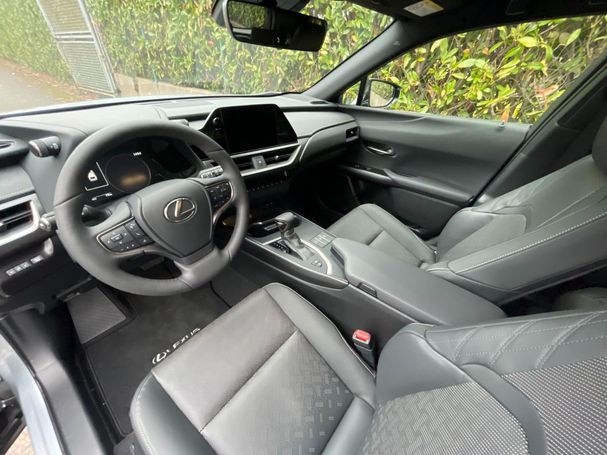 Lexus UX 107 kW image number 14