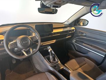 Car image 10