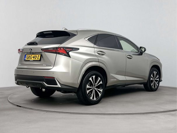 Lexus NX 300 h AWD 145 kW image number 2