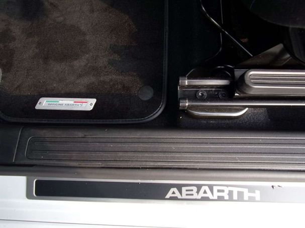 Abarth 595 Competizione 1.4 T-Jet 180 132 kW image number 10