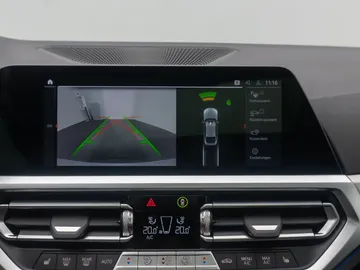 Car image 42