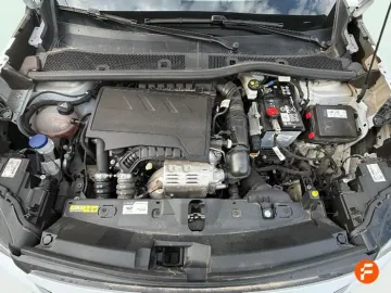 Car image 28