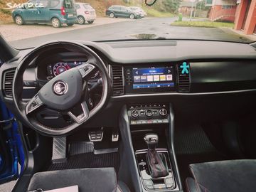 Car image 26