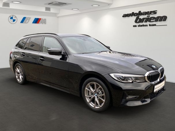 BMW 330 e Touring M Sport xDrive 215 kW image number 2