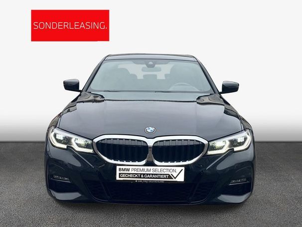 BMW 320i M Sport 135 kW image number 2