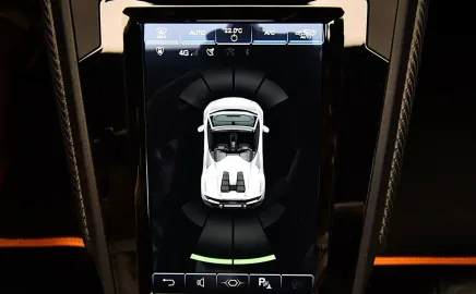 Car image 15