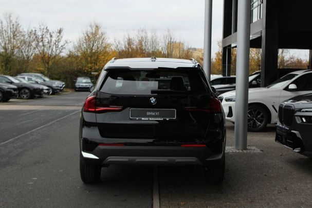 BMW X1 sDrive18i 100 kW image number 3