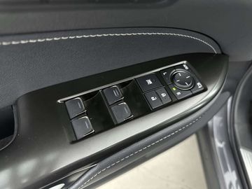 Car image 31