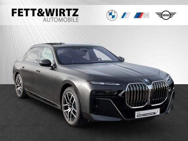 BMW 750e xDrive 360 kW image number 1