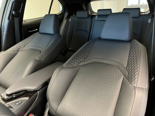 Lexus UX 250h 135 kW image number 6